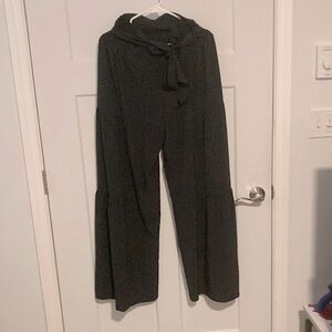 NWOT SZ L PALAZZO PANTS